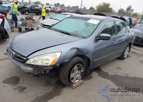 2007 Honda Accord 2.4 Lx z USA, uszkodzony, nr VIN 1HGCM56487A086561